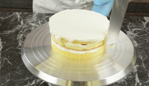 【ケーキ屋レシピ】 スポンジケーキに生クリームを塗る方法 【ケーキナッペ】
